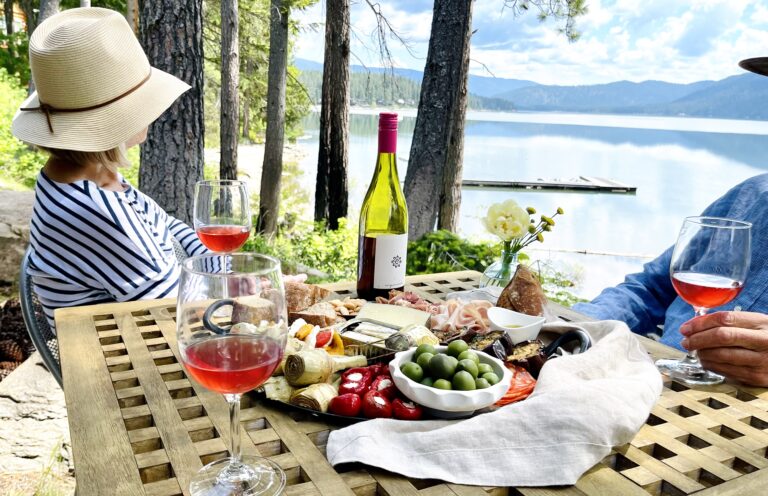 It’s beginning to look a lot like picnic season! 